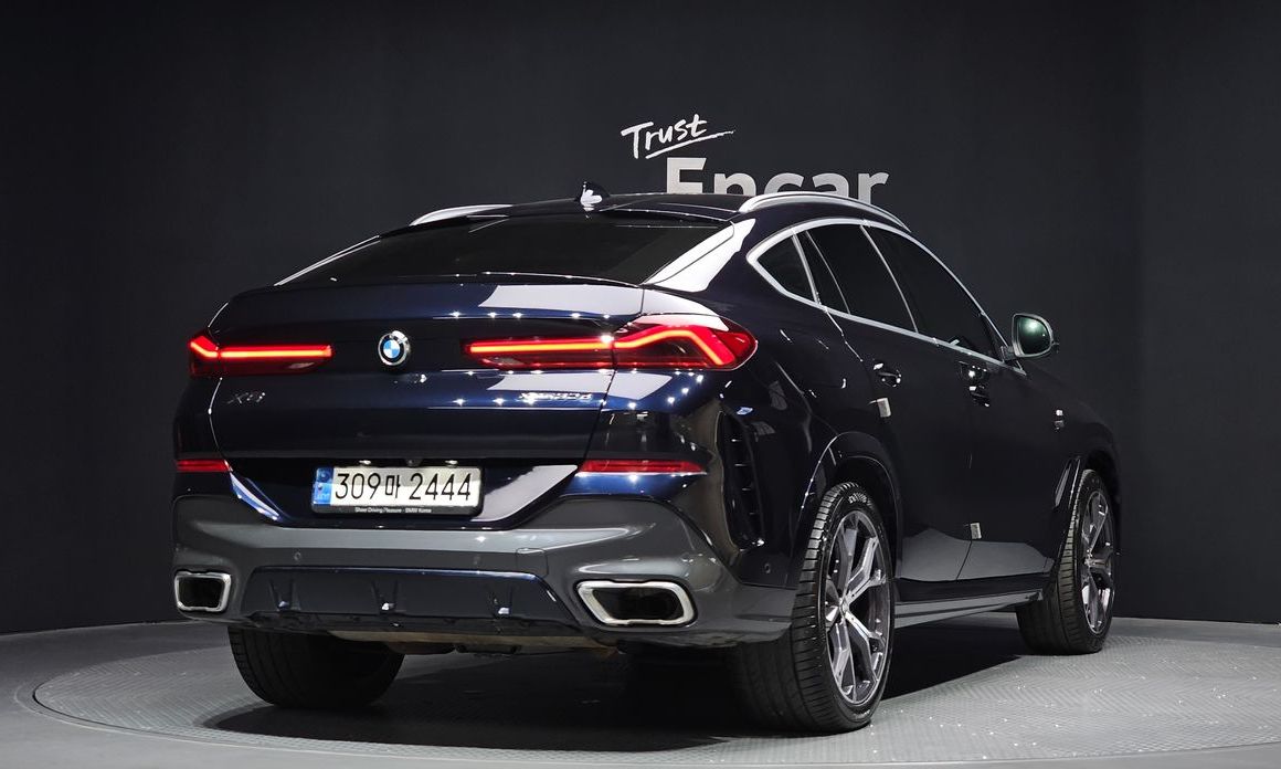 BMW X6 2022