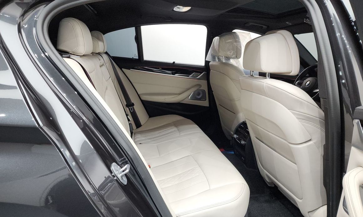 BMW 5-Series 2022