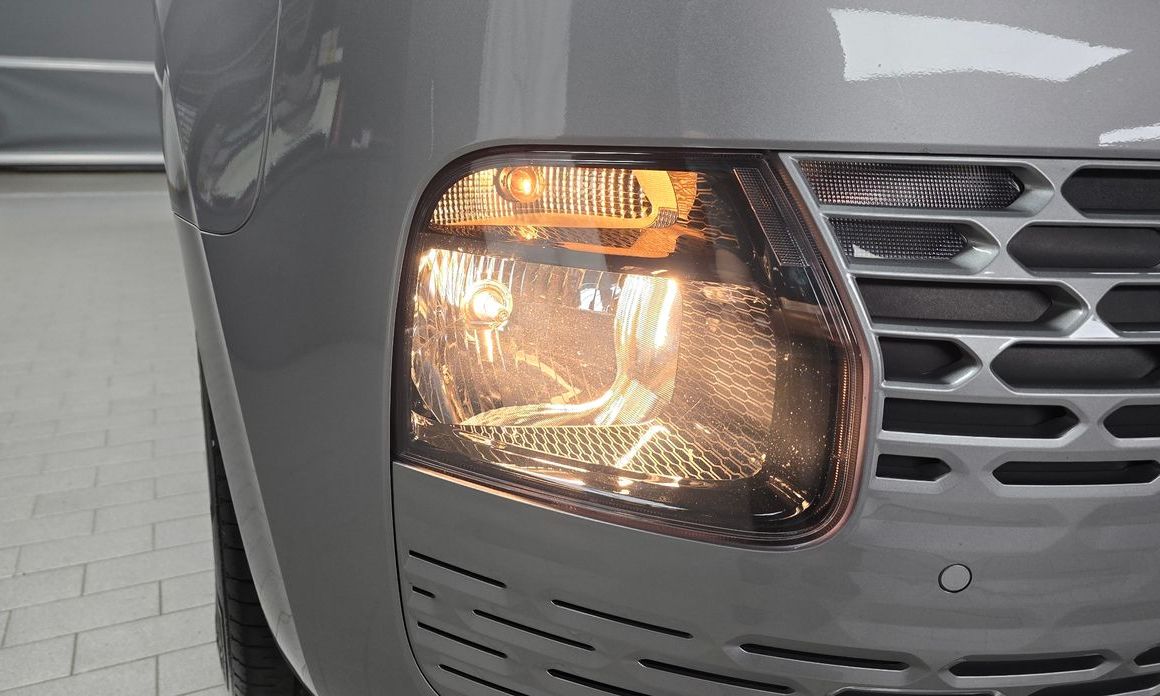 Hyundai Staria 2025