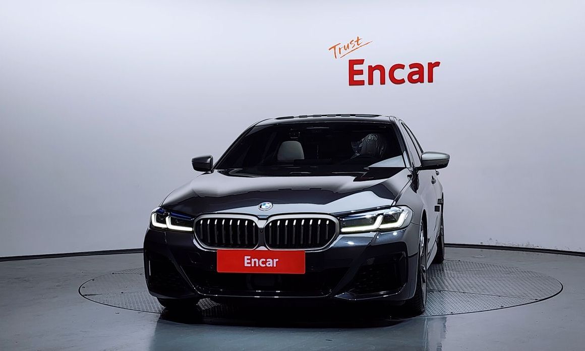 BMW 5-Series 2022