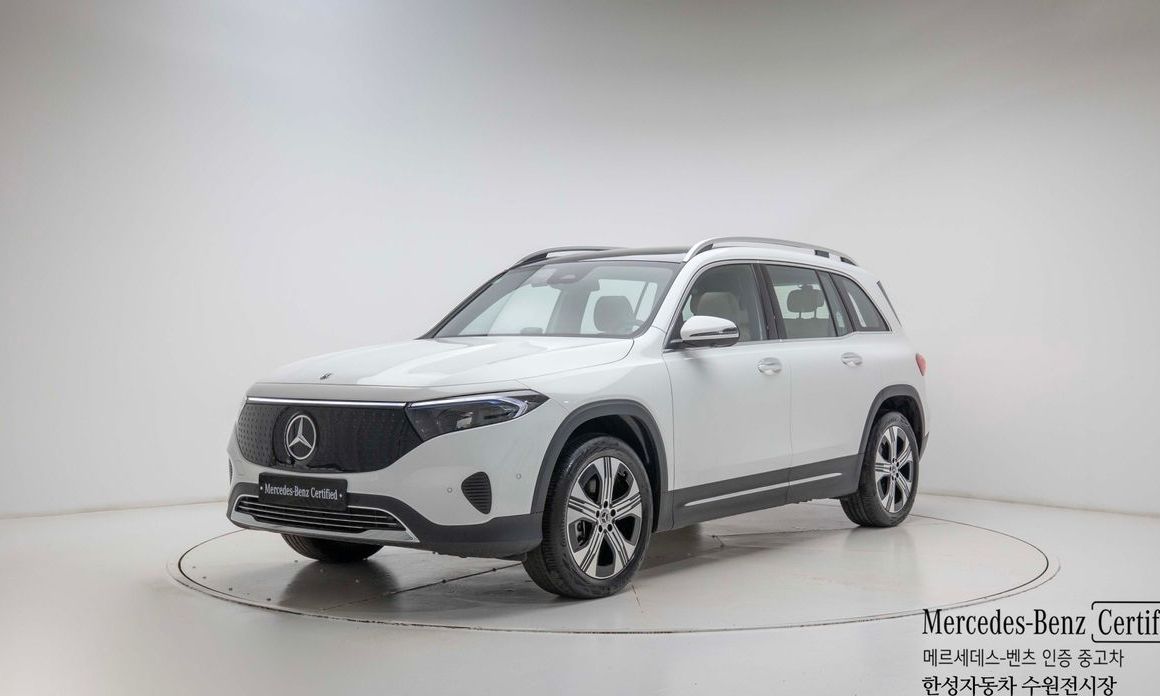 Mercedes-Benz EQB 2026