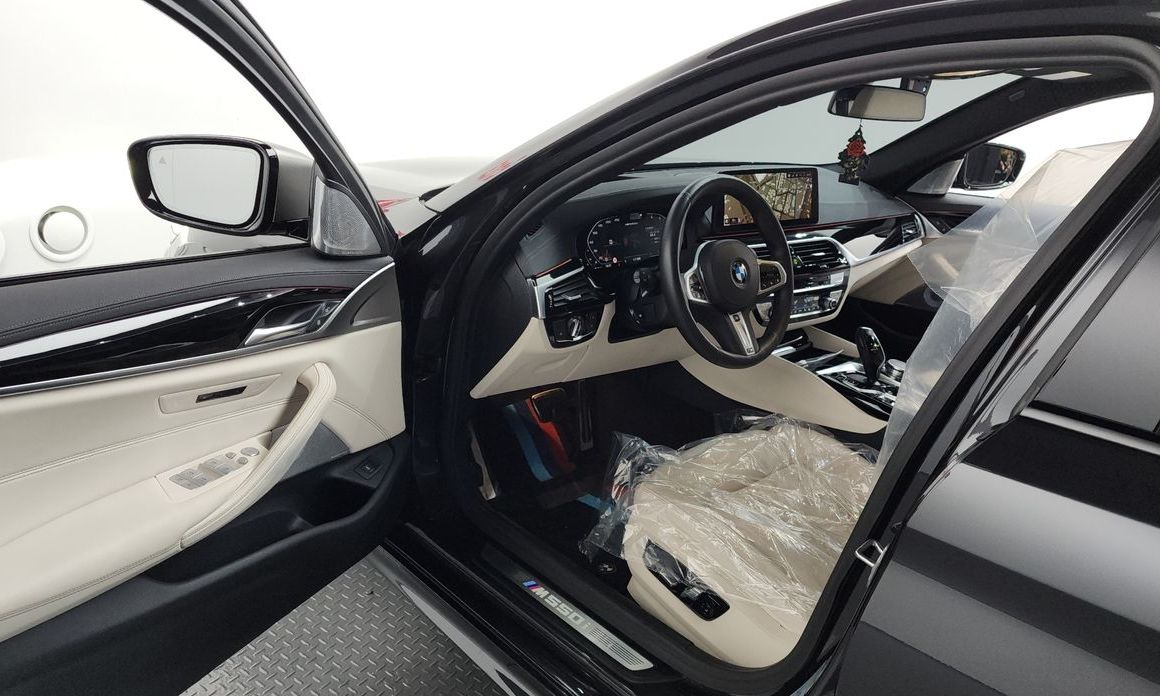 BMW 5-Series 2022