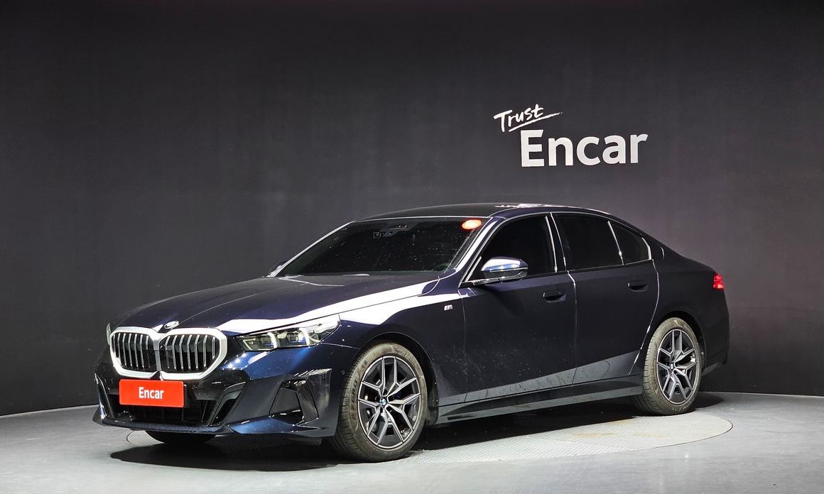 BMW 5-Series 2025
