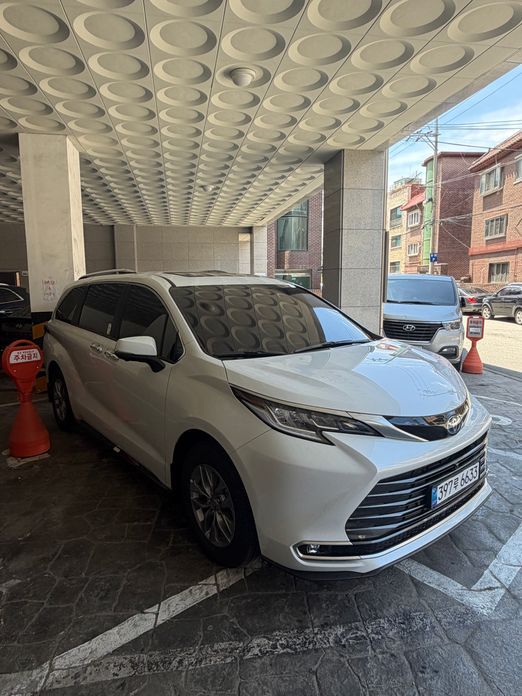 Toyota Sienna 2025