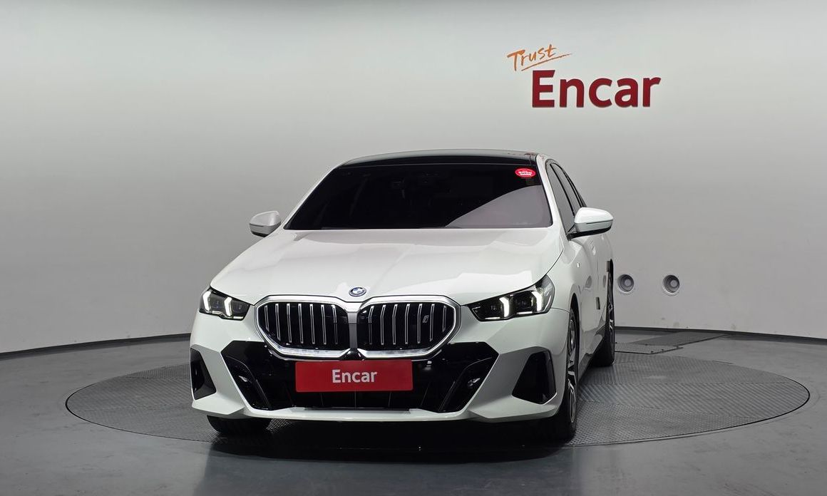 BMW i5 2025