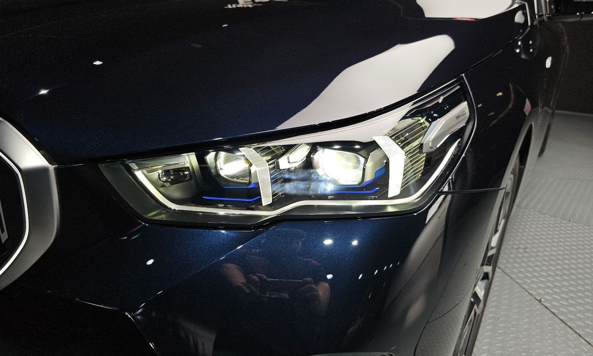 BMW 5-Series 2024