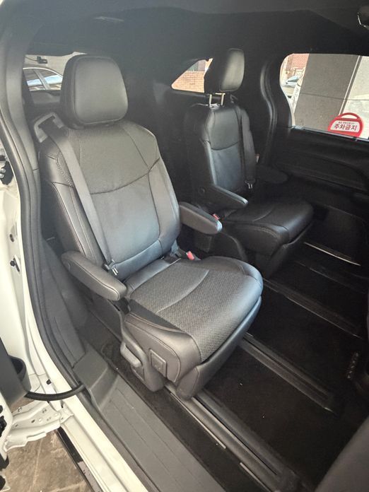 Toyota Sienna 2025