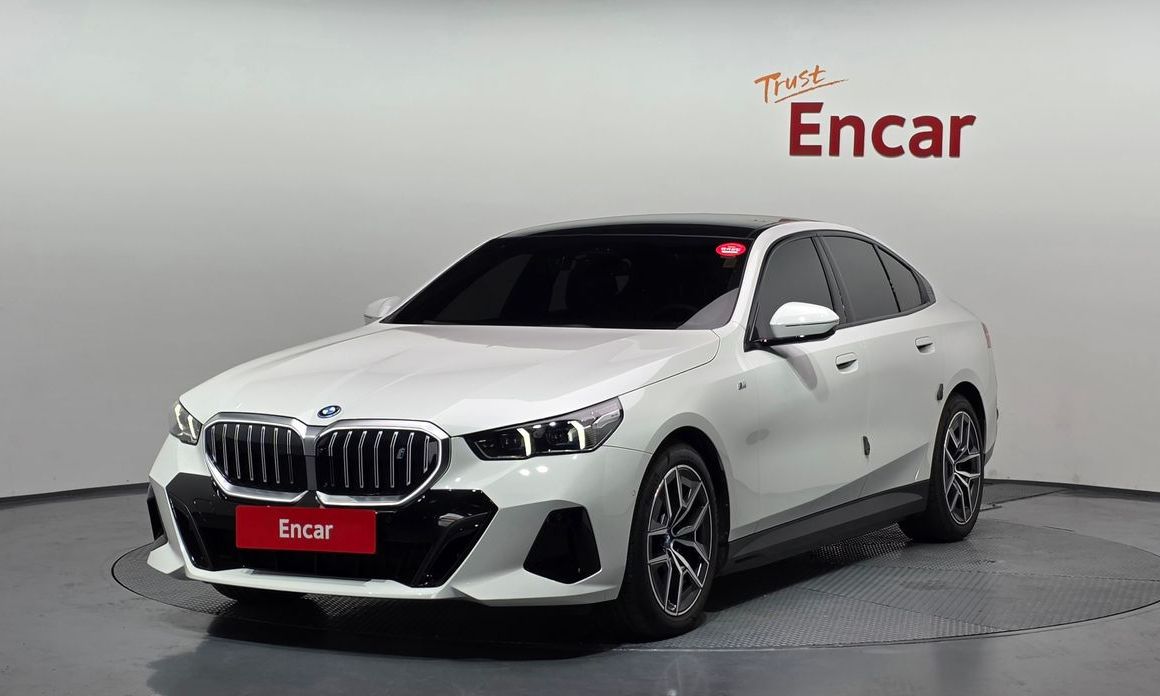 BMW i5 2025