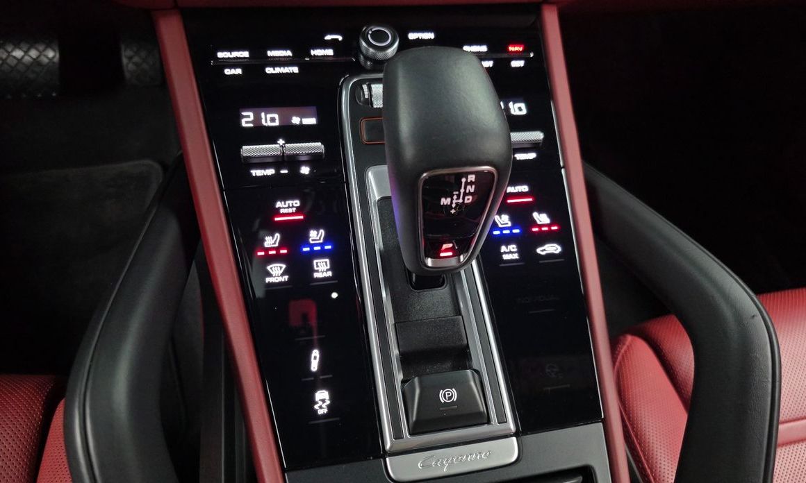 Porsche Cayenne 2023