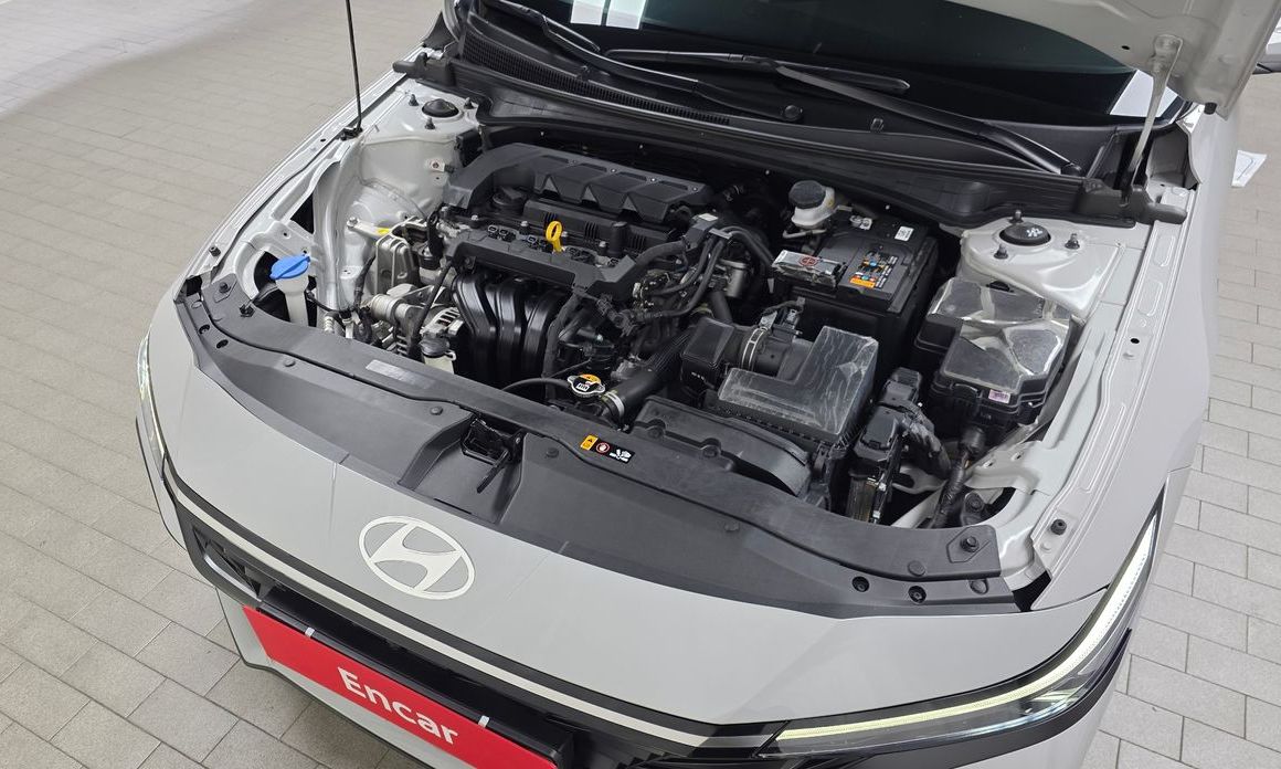 Hyundai AVANTE 2024