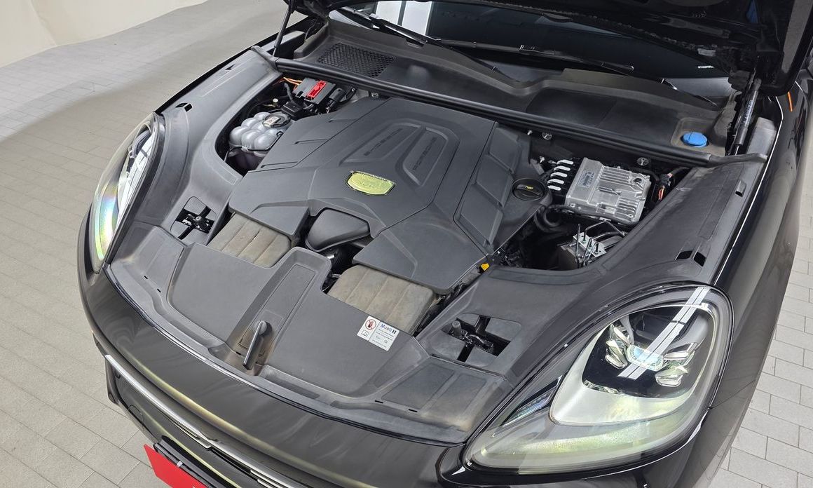 Porsche Cayenne 2023