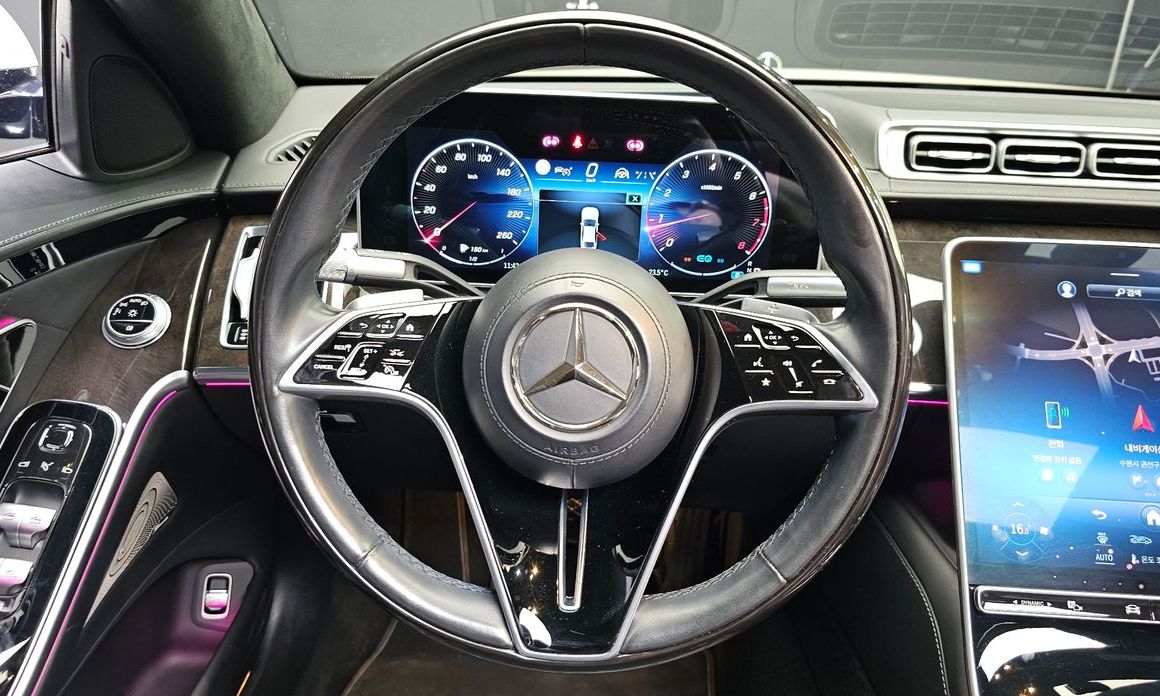Mercedes-Benz S-Class 2021