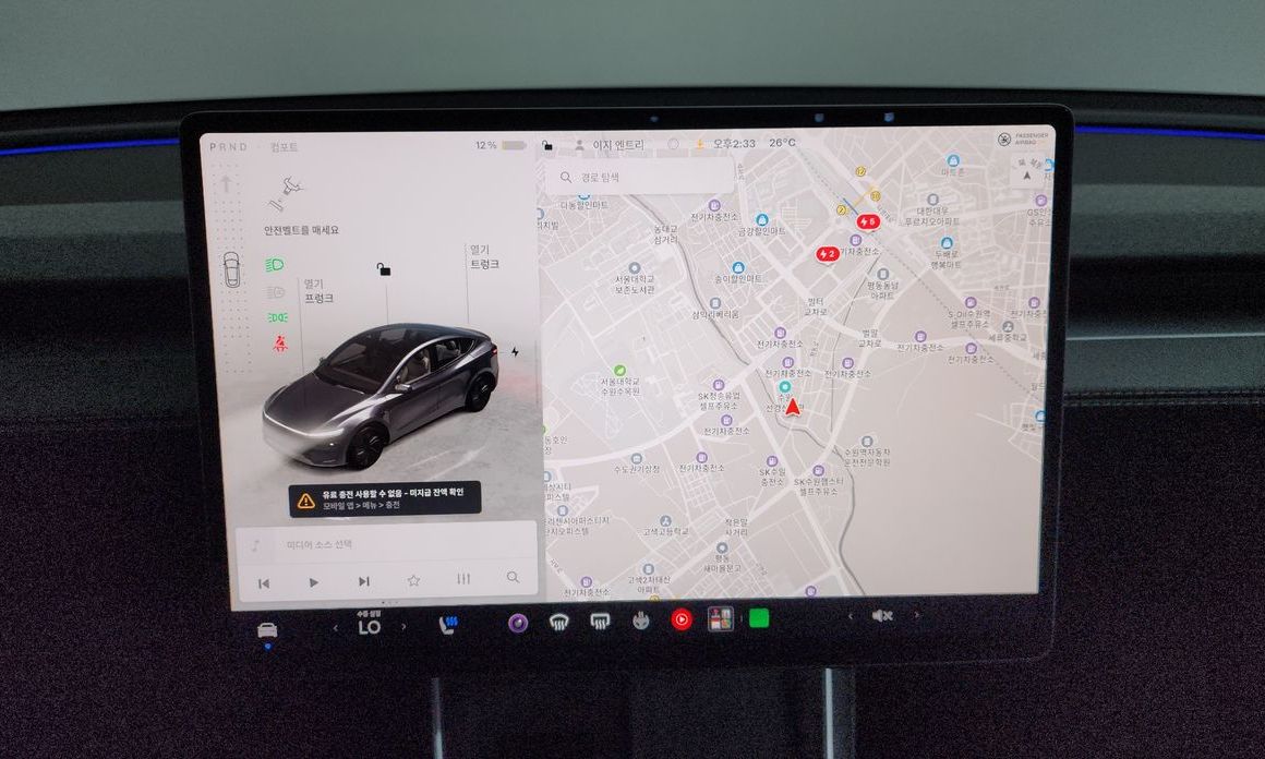 Tesla Model Y 2025