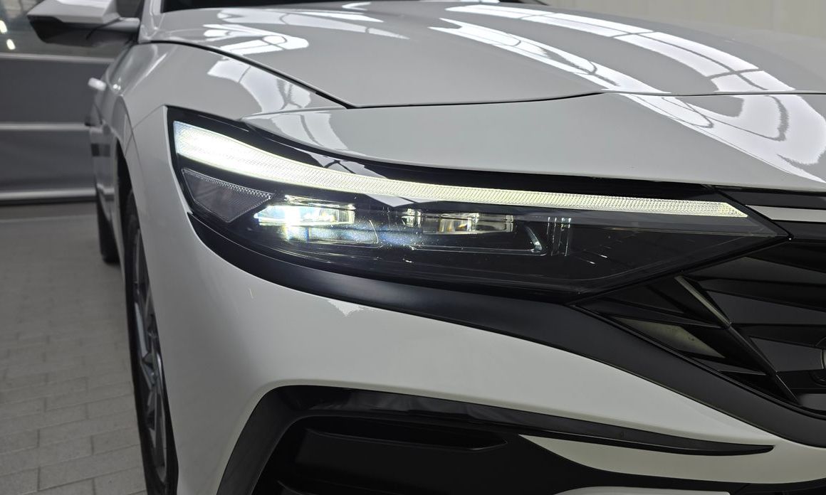 Hyundai AVANTE 2024