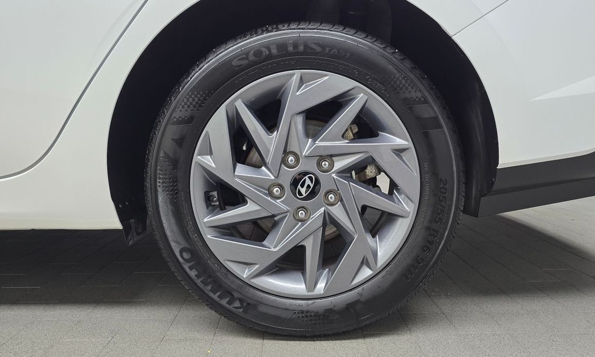 Hyundai AVANTE 2024