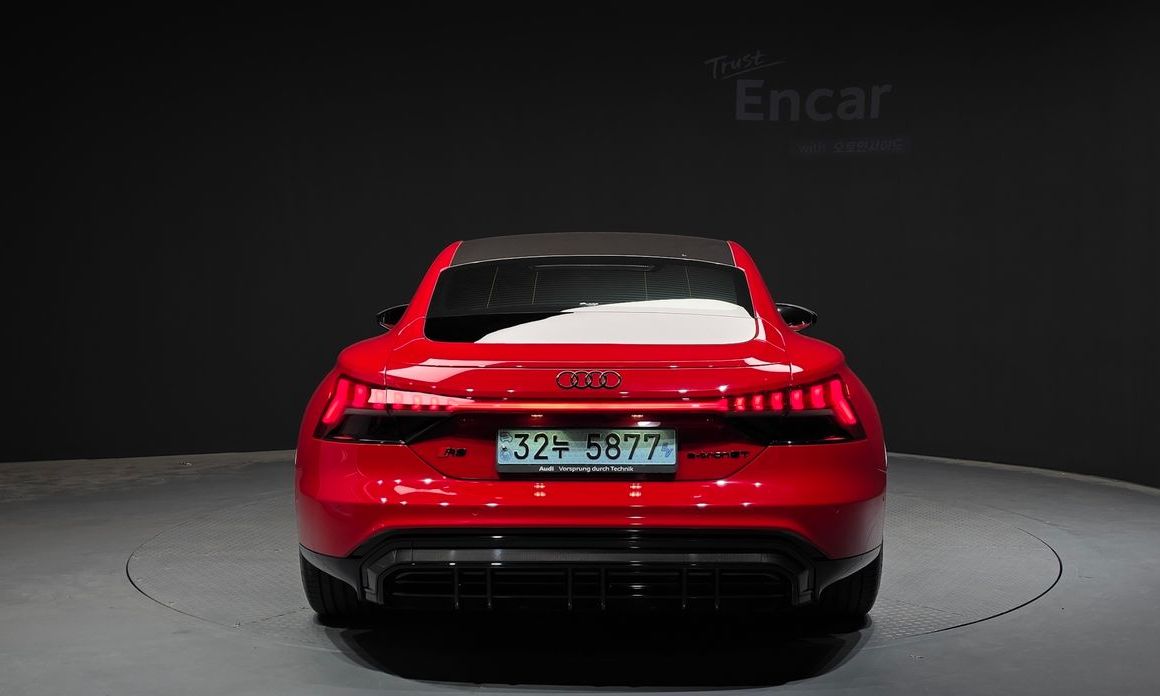 Audi RS e-tron GT 2022