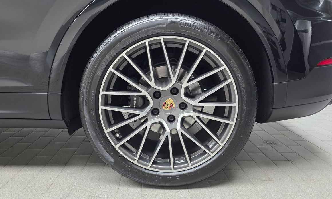 Porsche Cayenne 2023