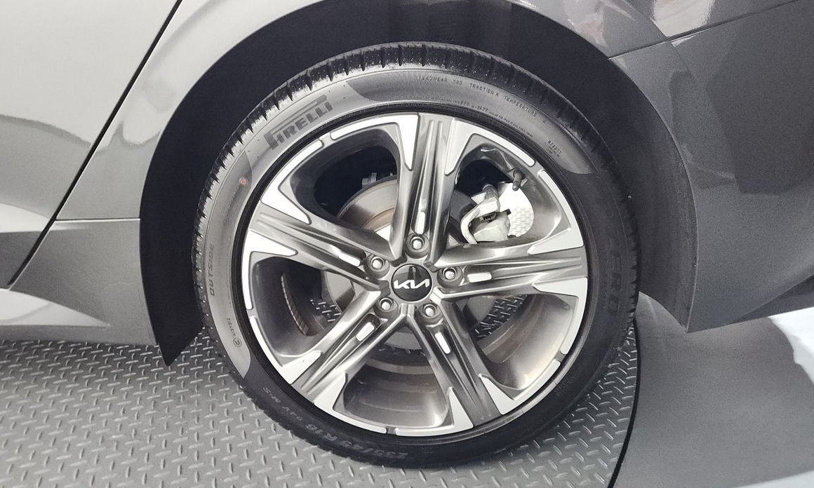 Kia K5 2023