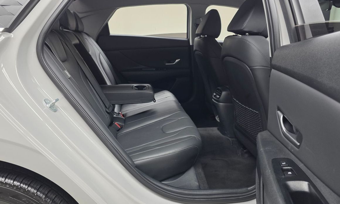 Hyundai AVANTE 2024