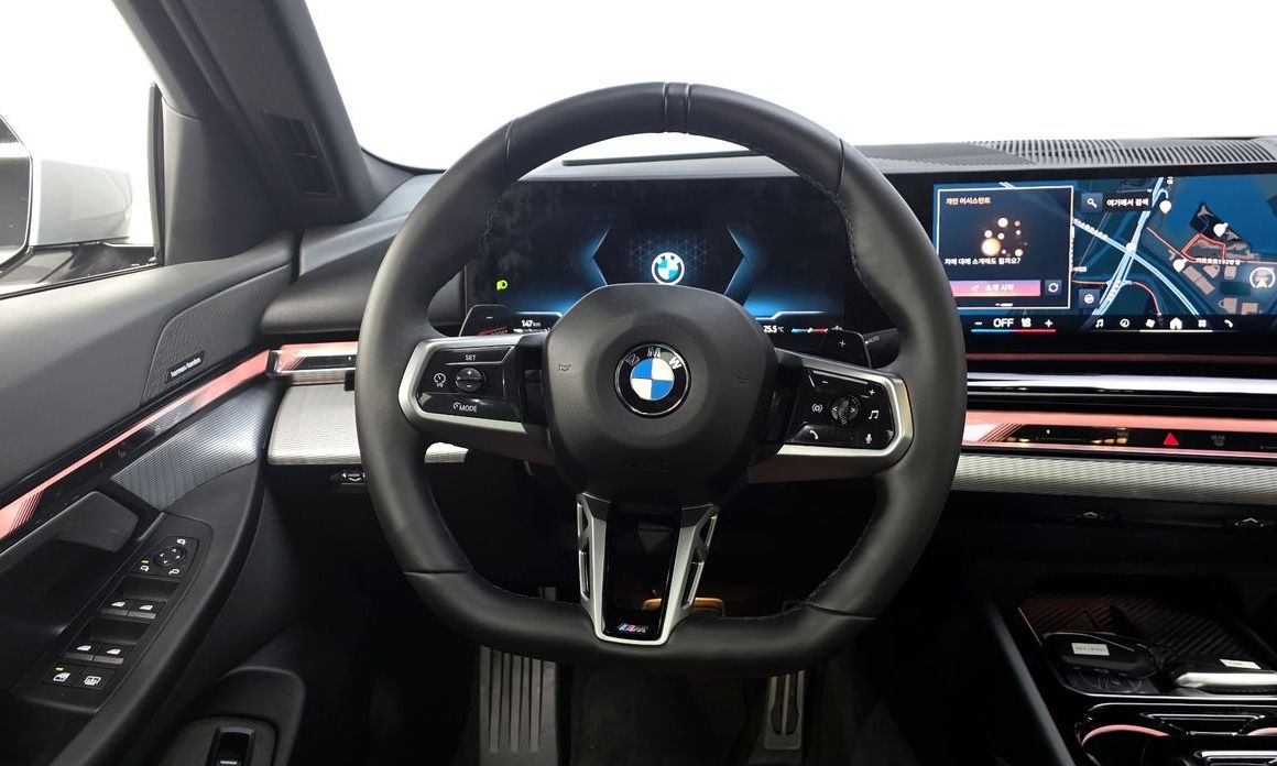 BMW 5-Series 2025