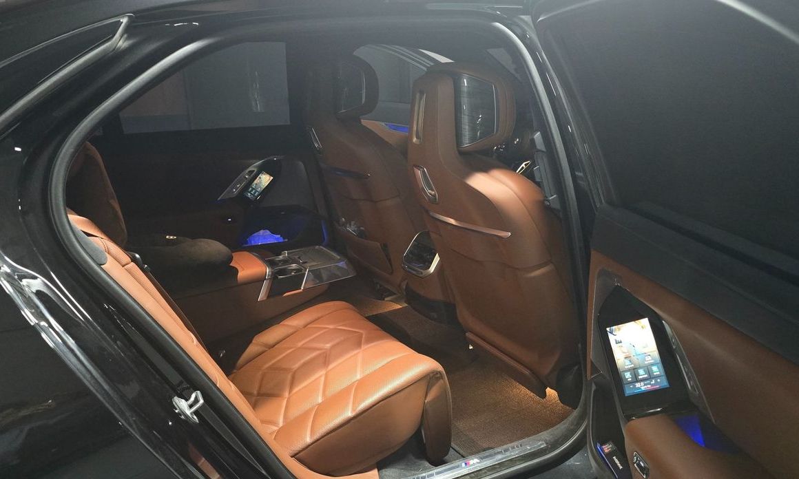 BMW i7 2024
