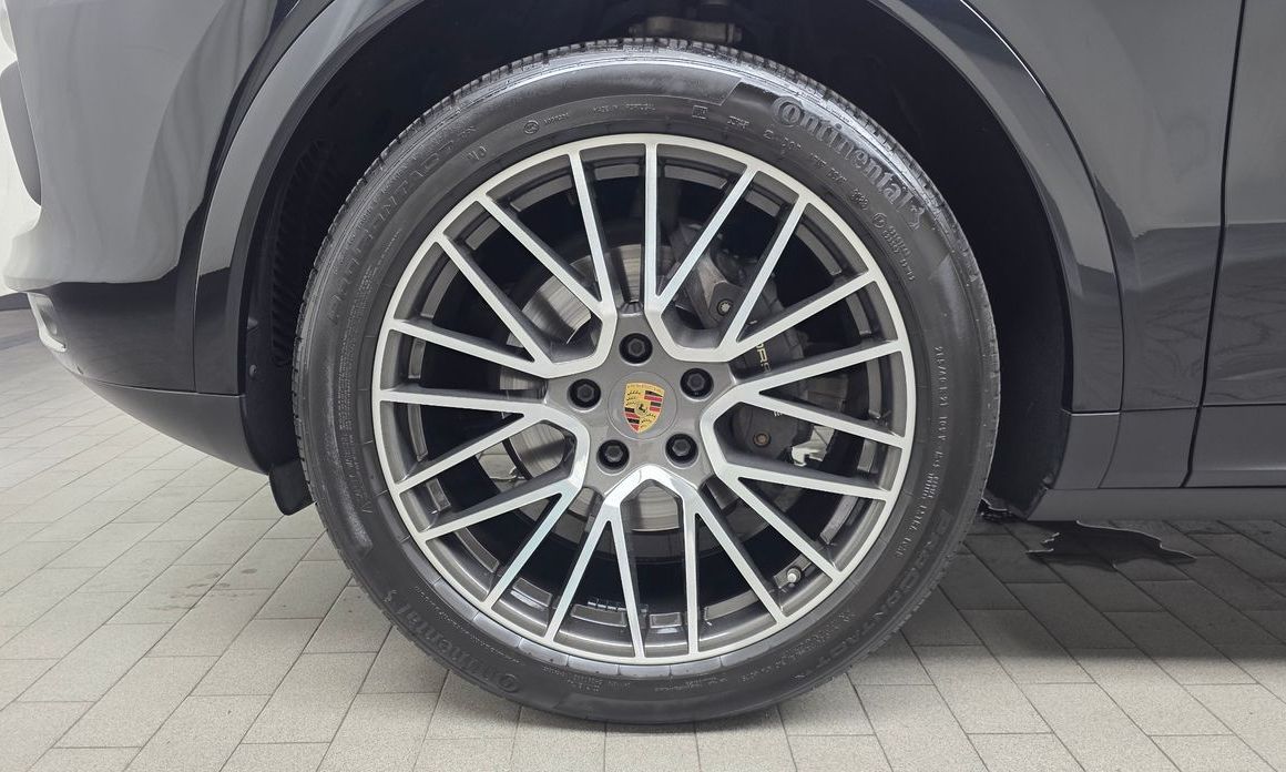 Porsche Cayenne 2023