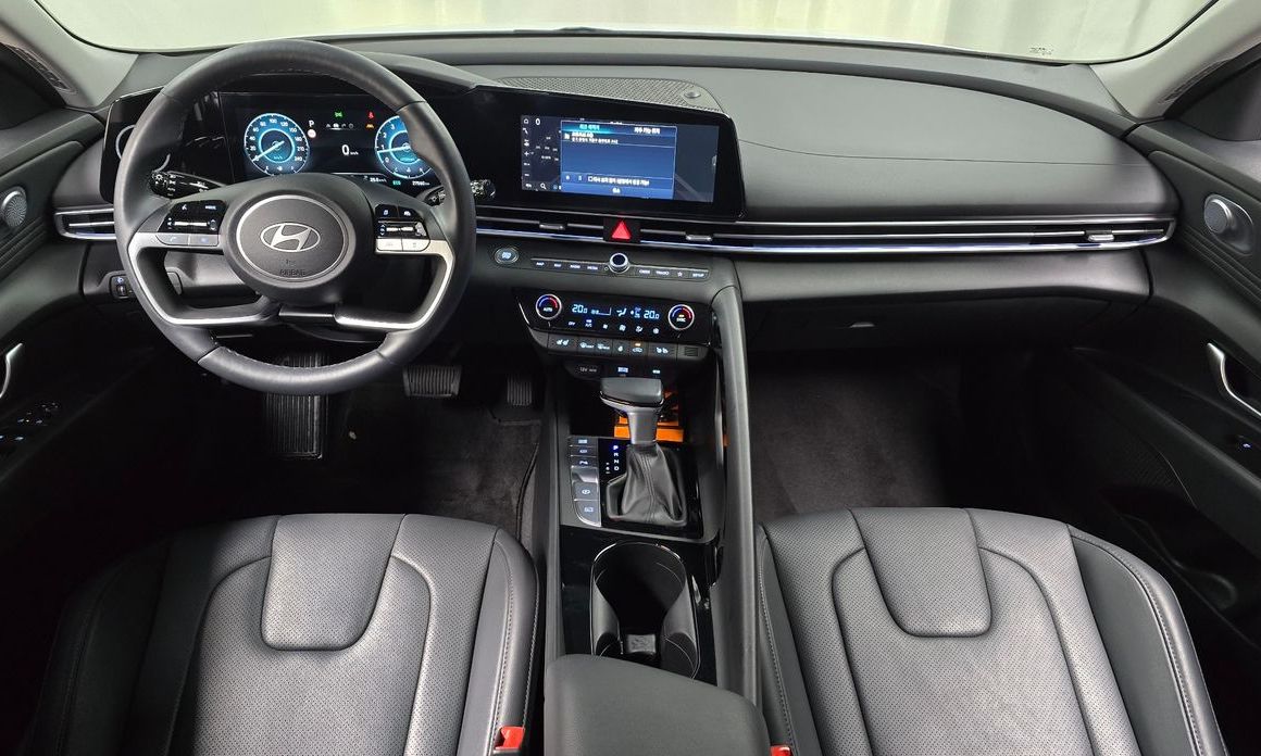 Hyundai AVANTE 2024