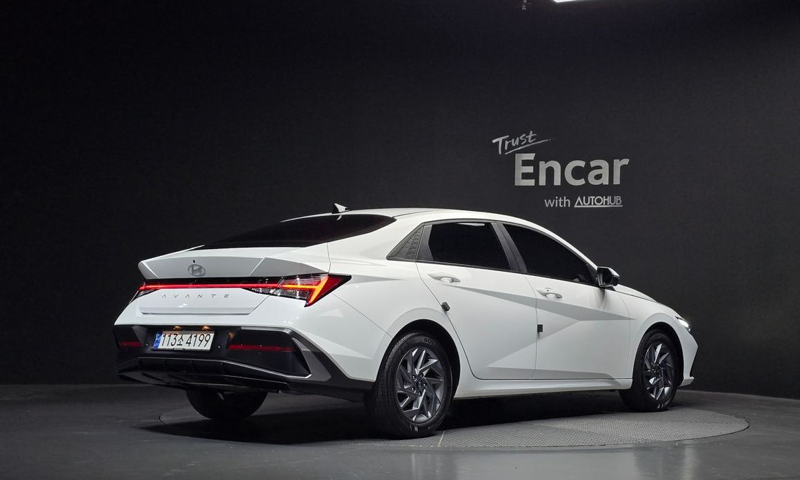 Hyundai AVANTE 2024