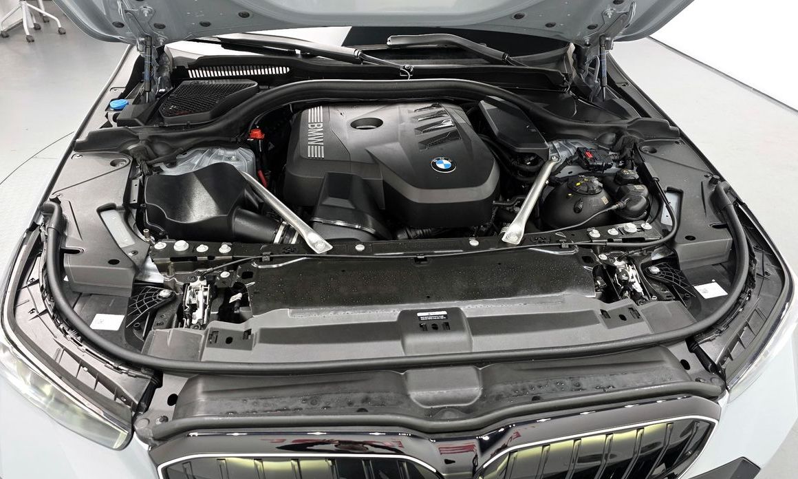 BMW 5-Series 2025
