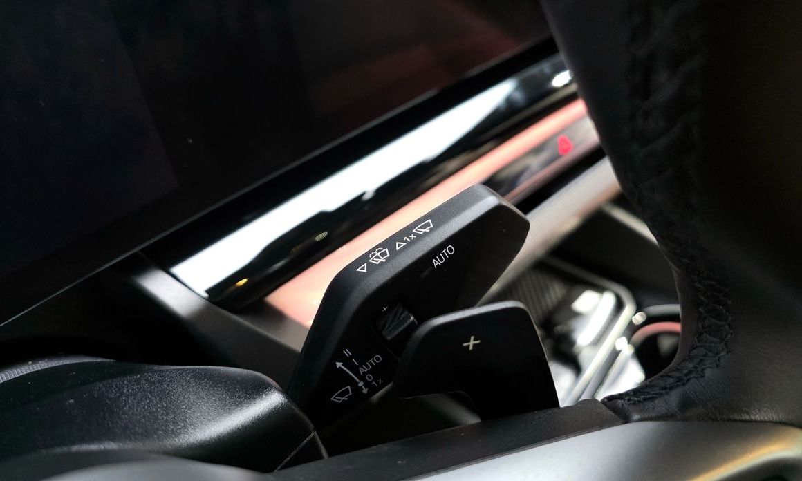 BMW 5-Series 2025