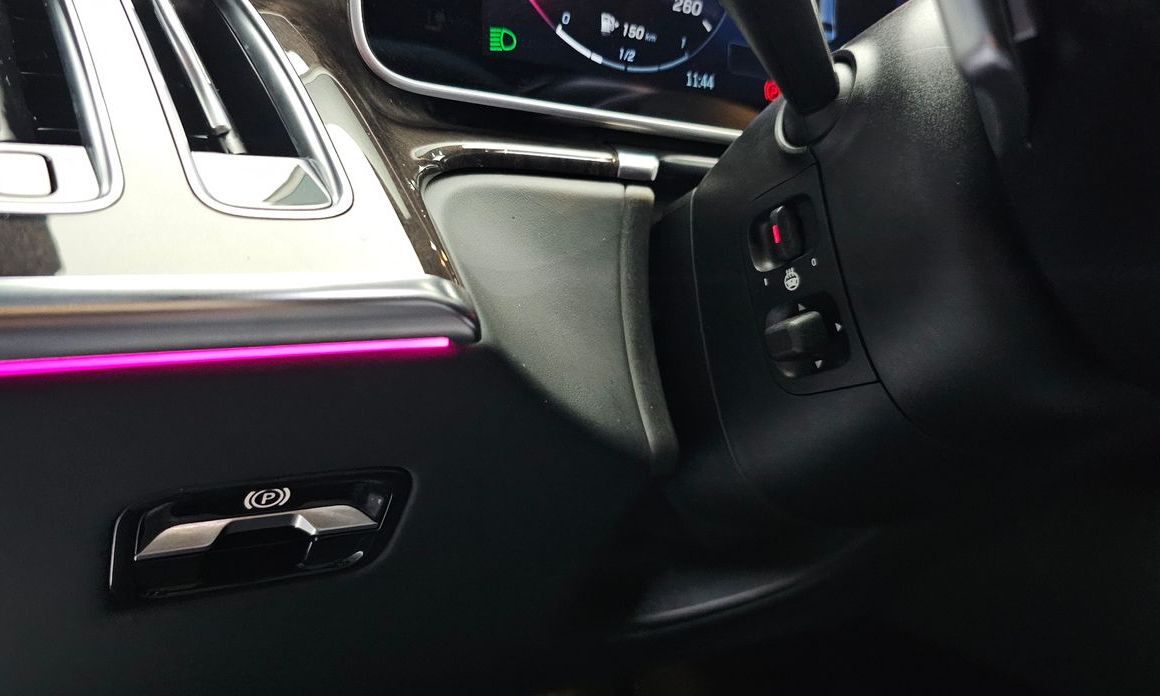 Mercedes-Benz S-Class 2021