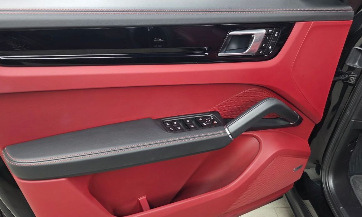 Porsche Cayenne 2023