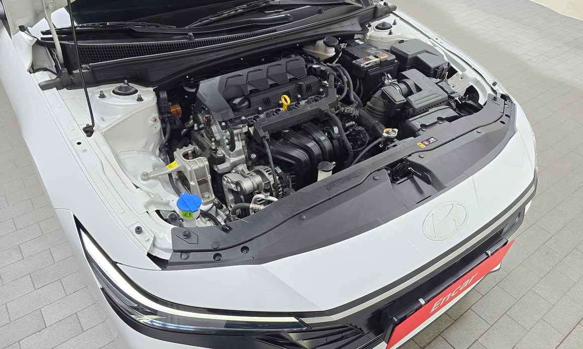 Hyundai AVANTE 2024