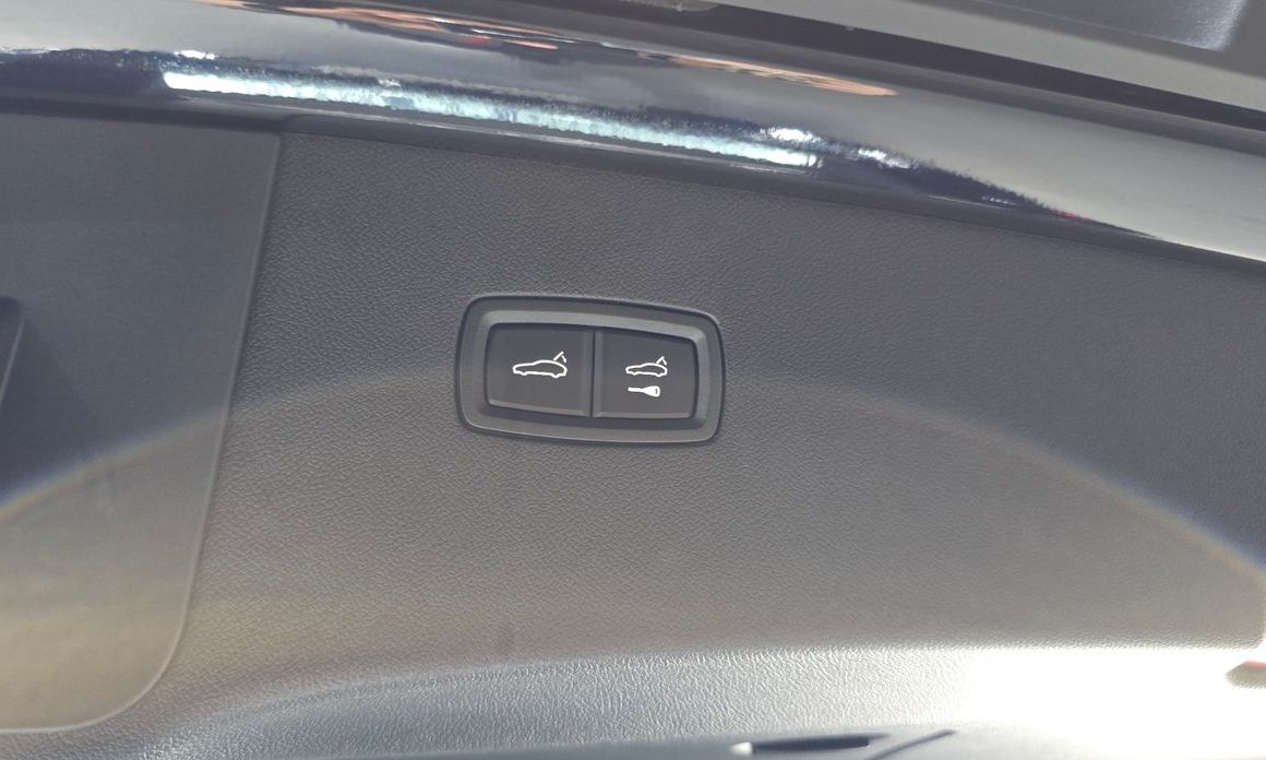 Porsche Cayenne 2023
