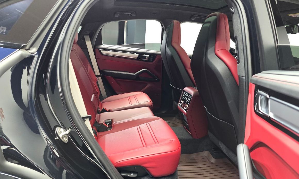 Porsche Cayenne 2023