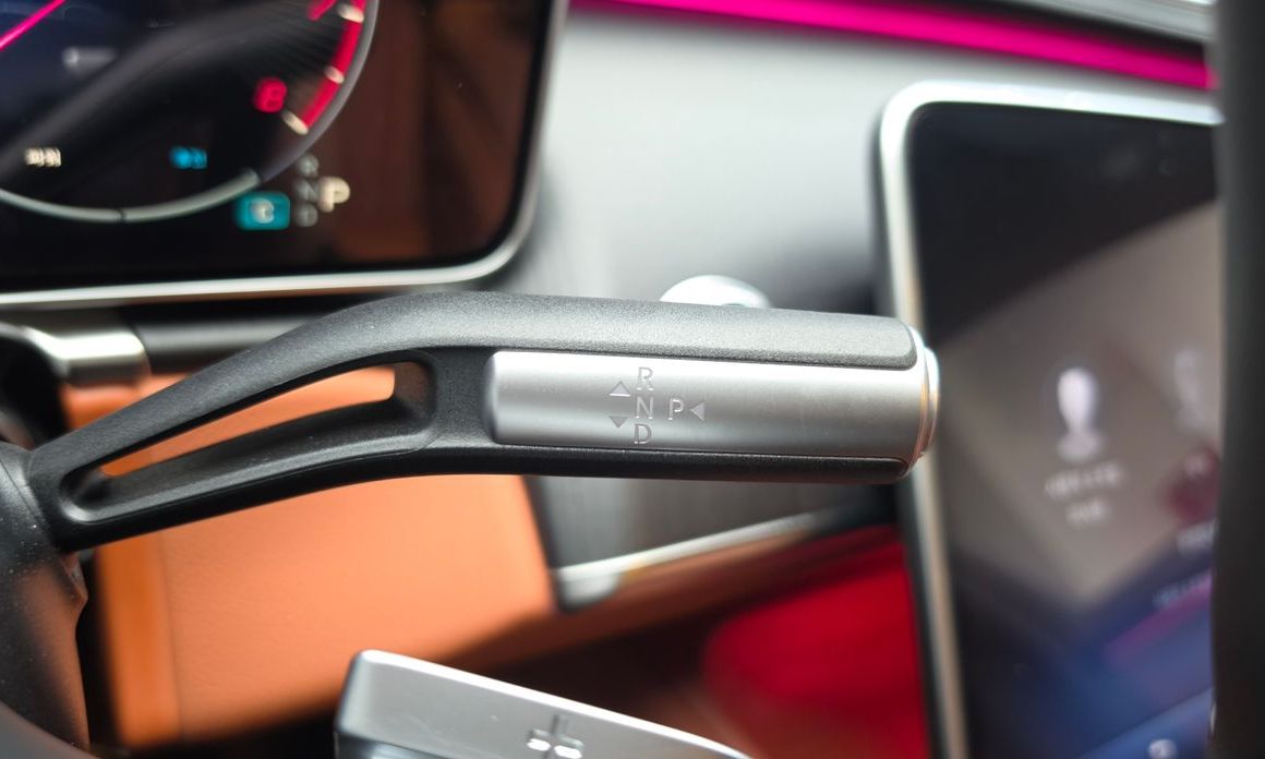 Mercedes-Benz S-Class 2025