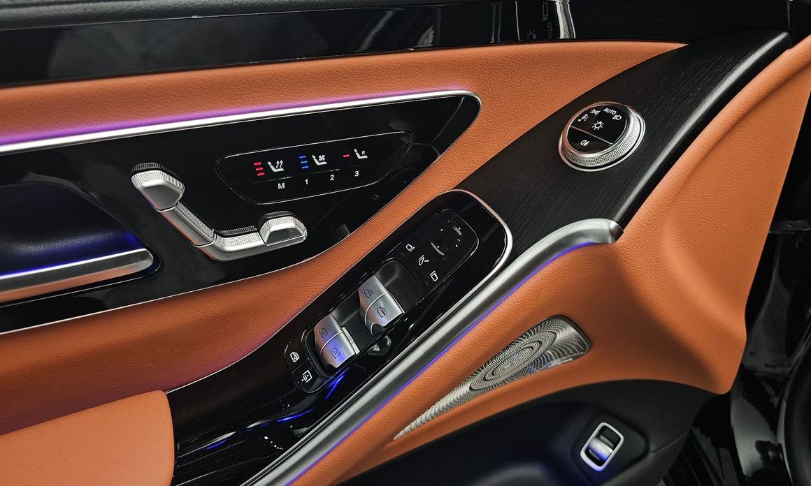 Mercedes-Benz S-Class 2025
