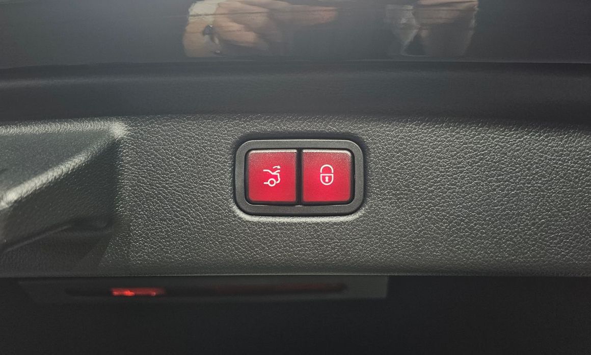 Mercedes-Benz S-Class 2025