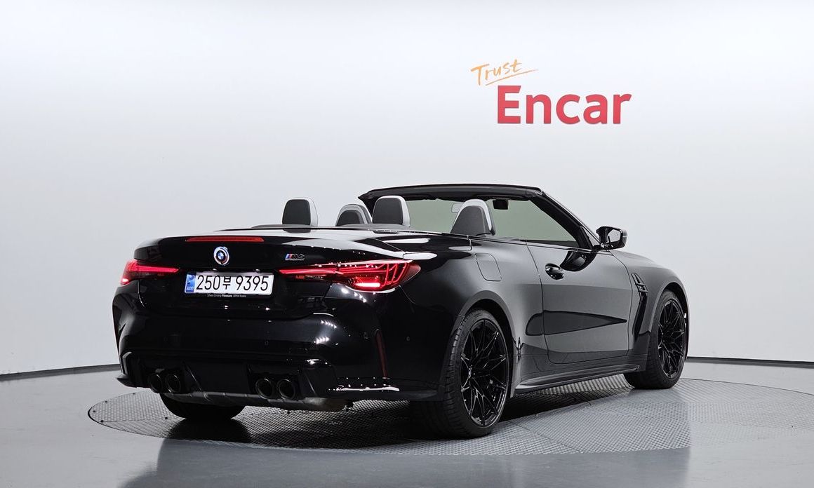 BMW M4 2025