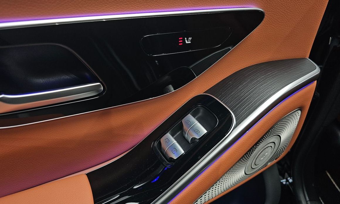 Mercedes-Benz S-Class 2025