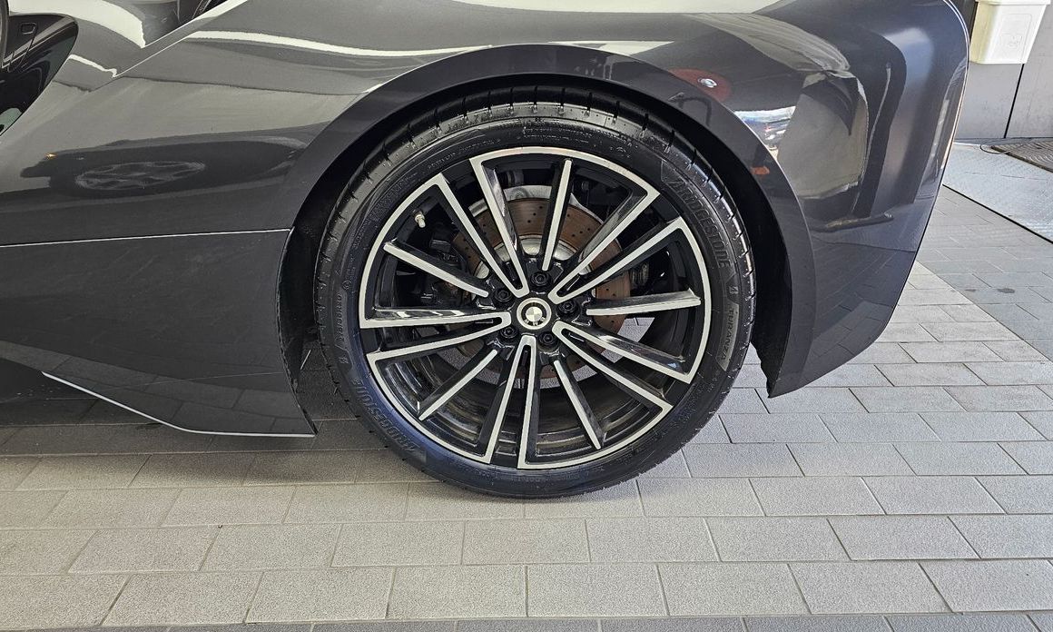 BMW i8 2019