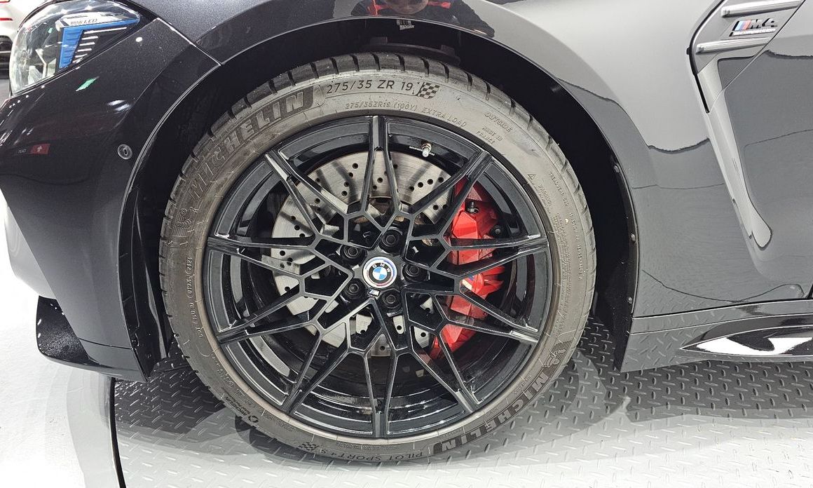 BMW M4 2025
