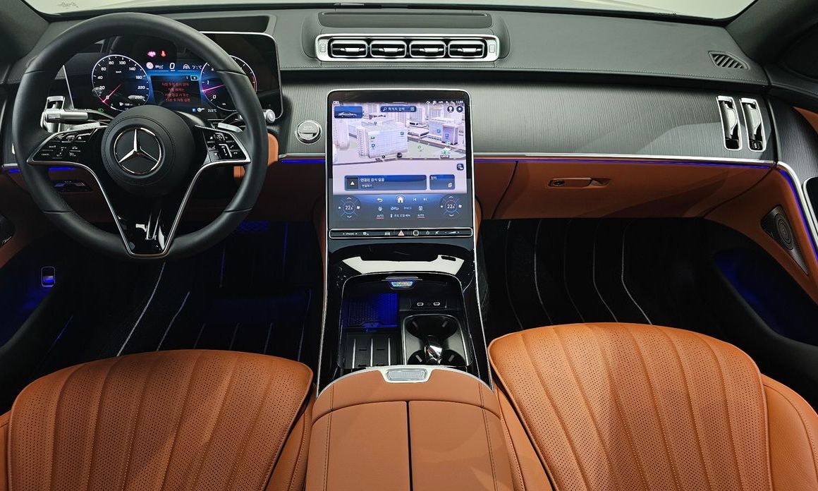 Mercedes-Benz S-Class 2025