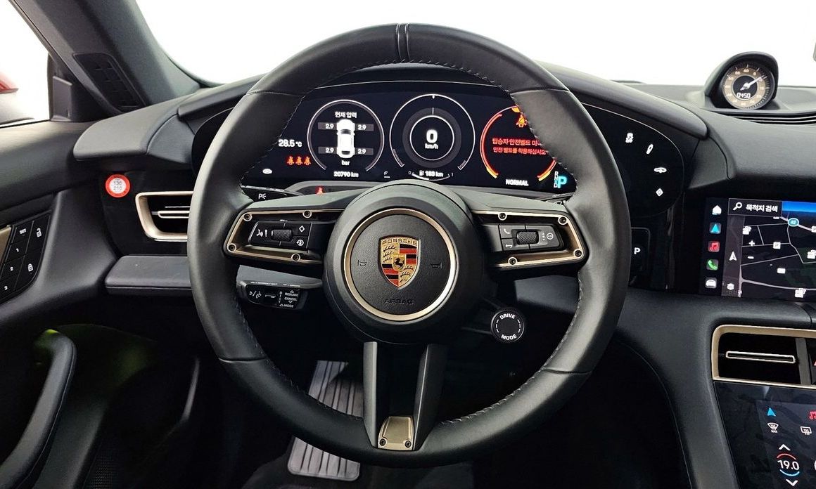 Porsche Taycan 2022
