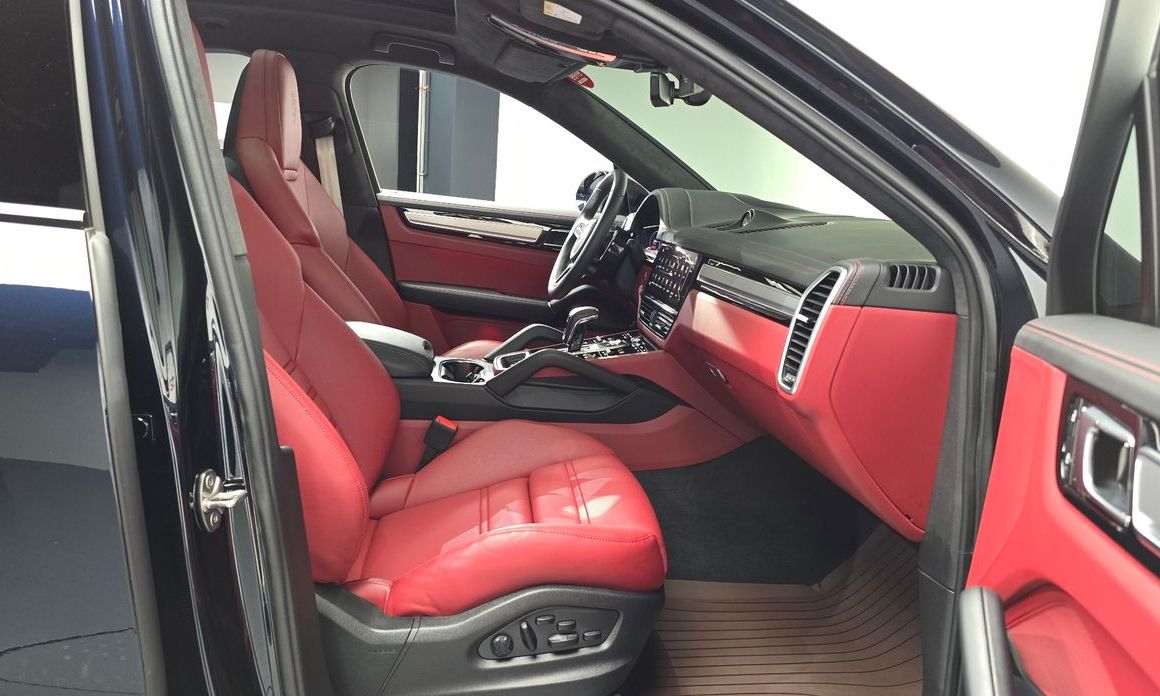 Porsche Cayenne 2023