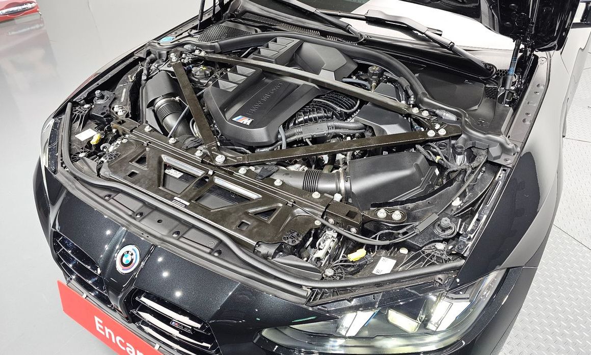 BMW M4 2025