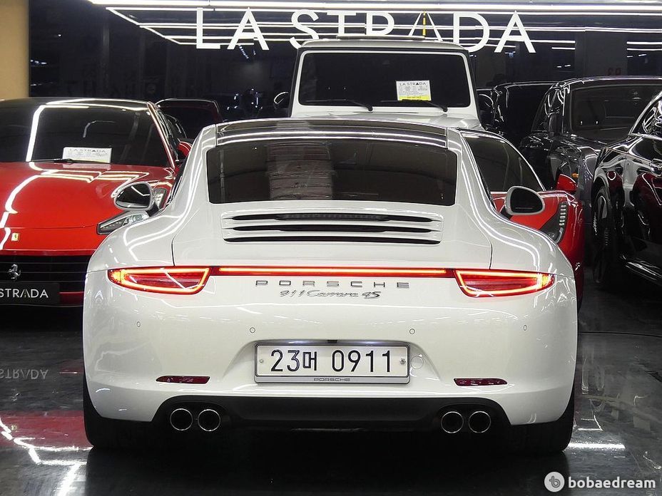 Porsche 911 2016