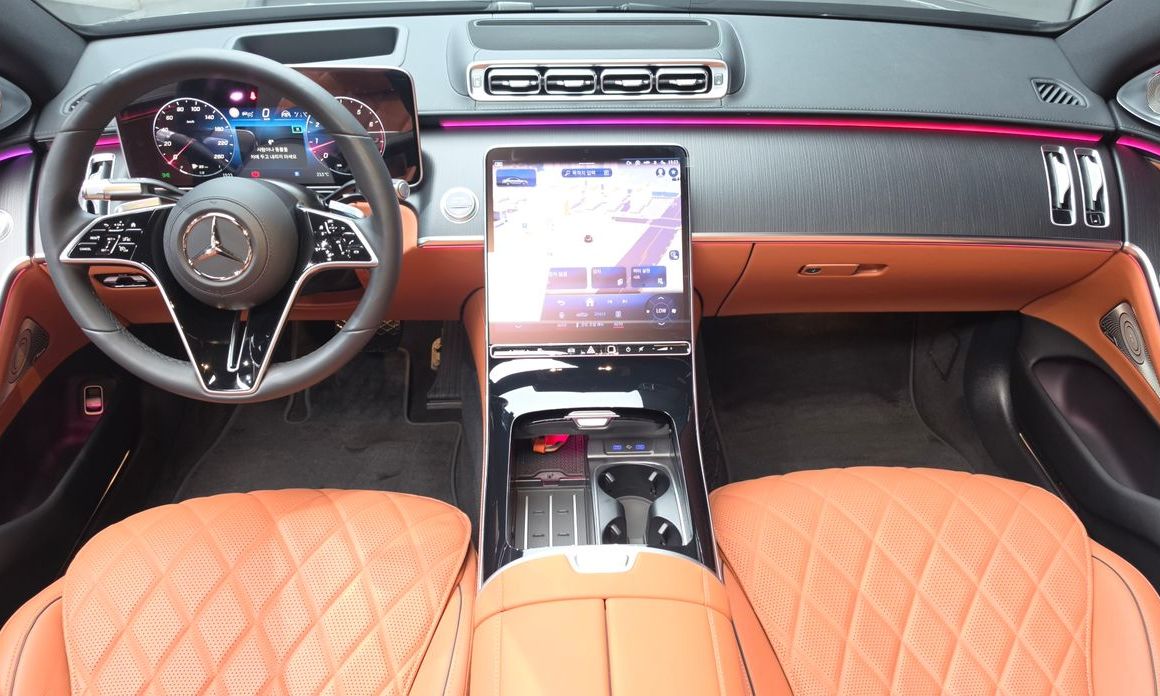 Mercedes-Benz S-Class 2025