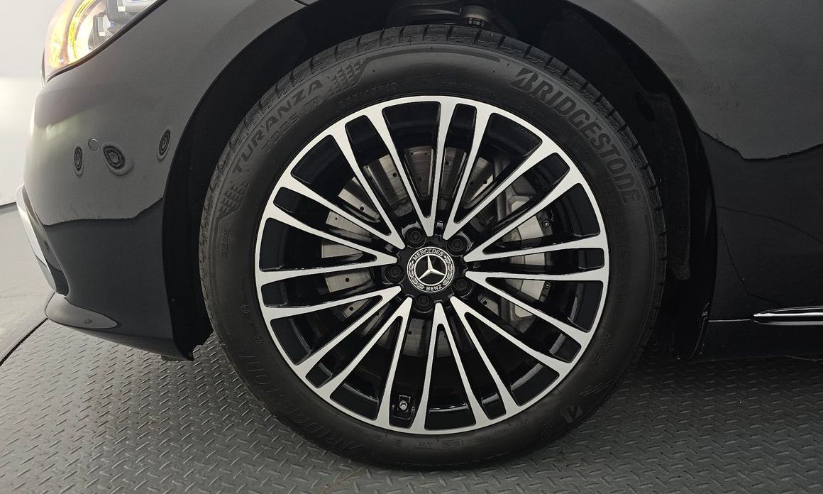 Mercedes-Benz S-Class 2025