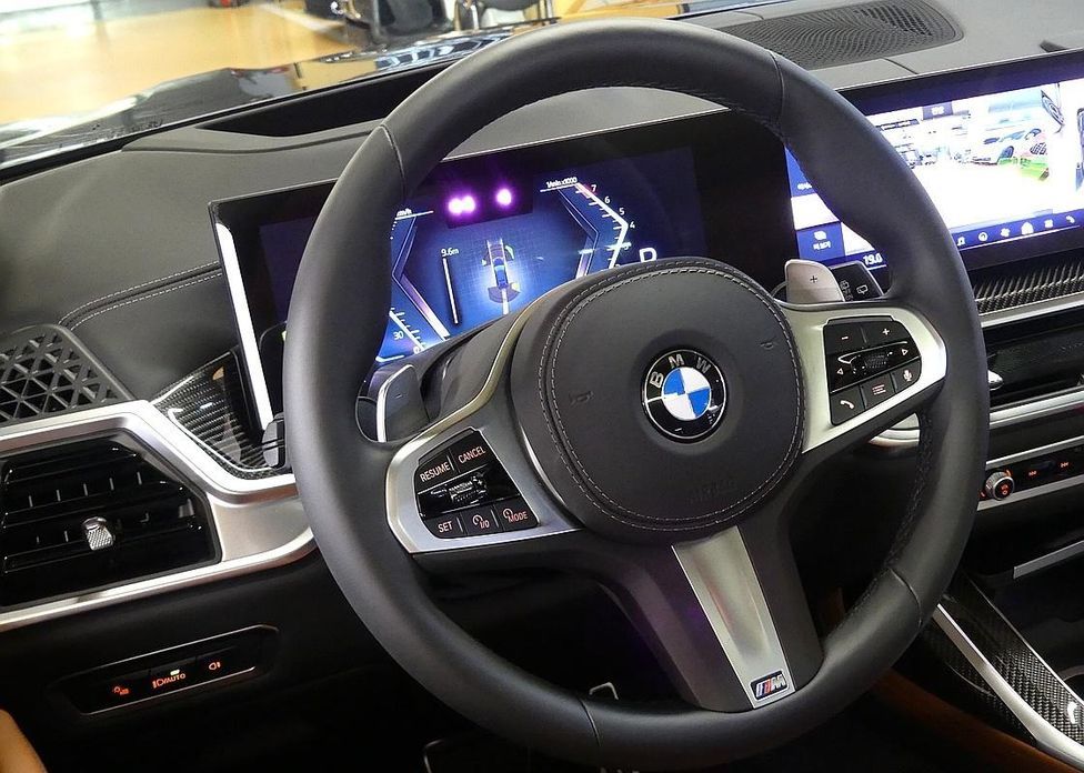 BMW X7 2025